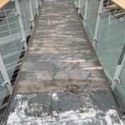 Vloer renovatie loopbrug Vloer renovatie loopbrug