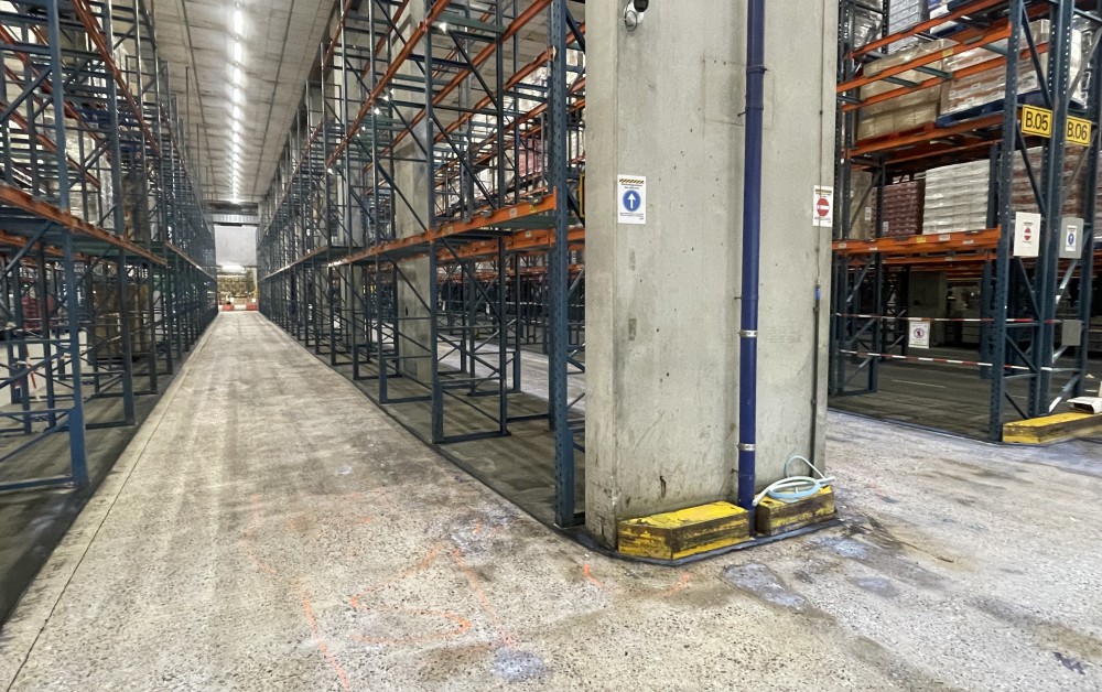 Betonnen ondervloer gestraald en geprimerd Betonnen ondervloer gestraald en geprimerd