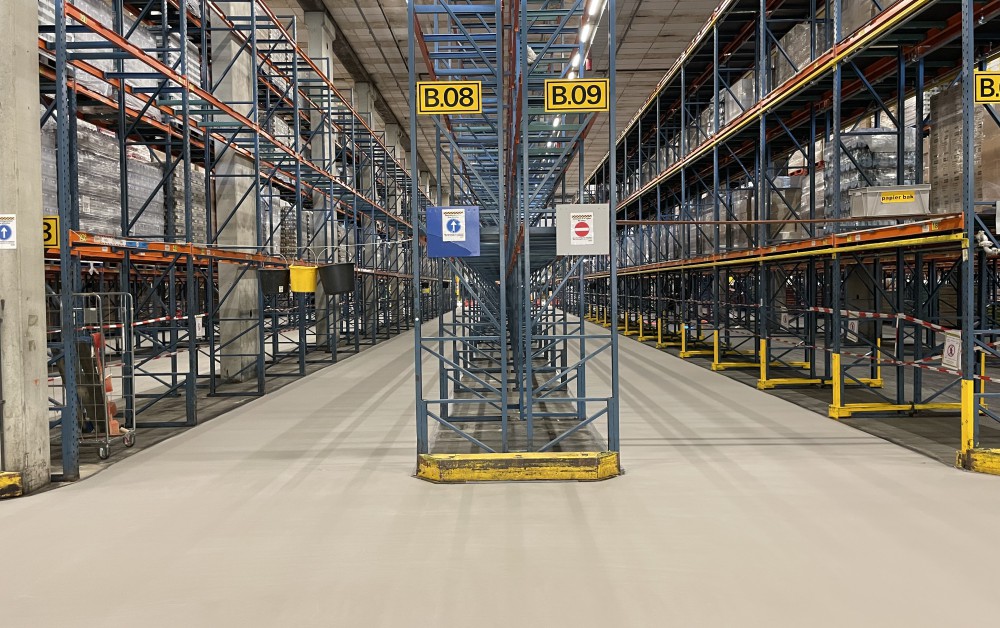 Vlakke industriële gietvloer Vlakke industriële gietvloer